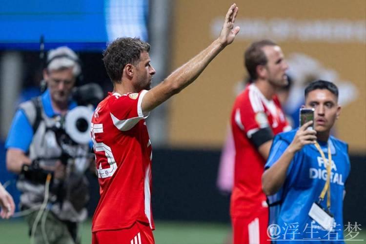 35岁中国球星惊艳世俱杯!角球直接得分震惊拜仁门将,与穆勒畅谈 35岁中国球星惊艳世俱杯!角球直接得分震惊拜仁门将,与穆勒畅谈